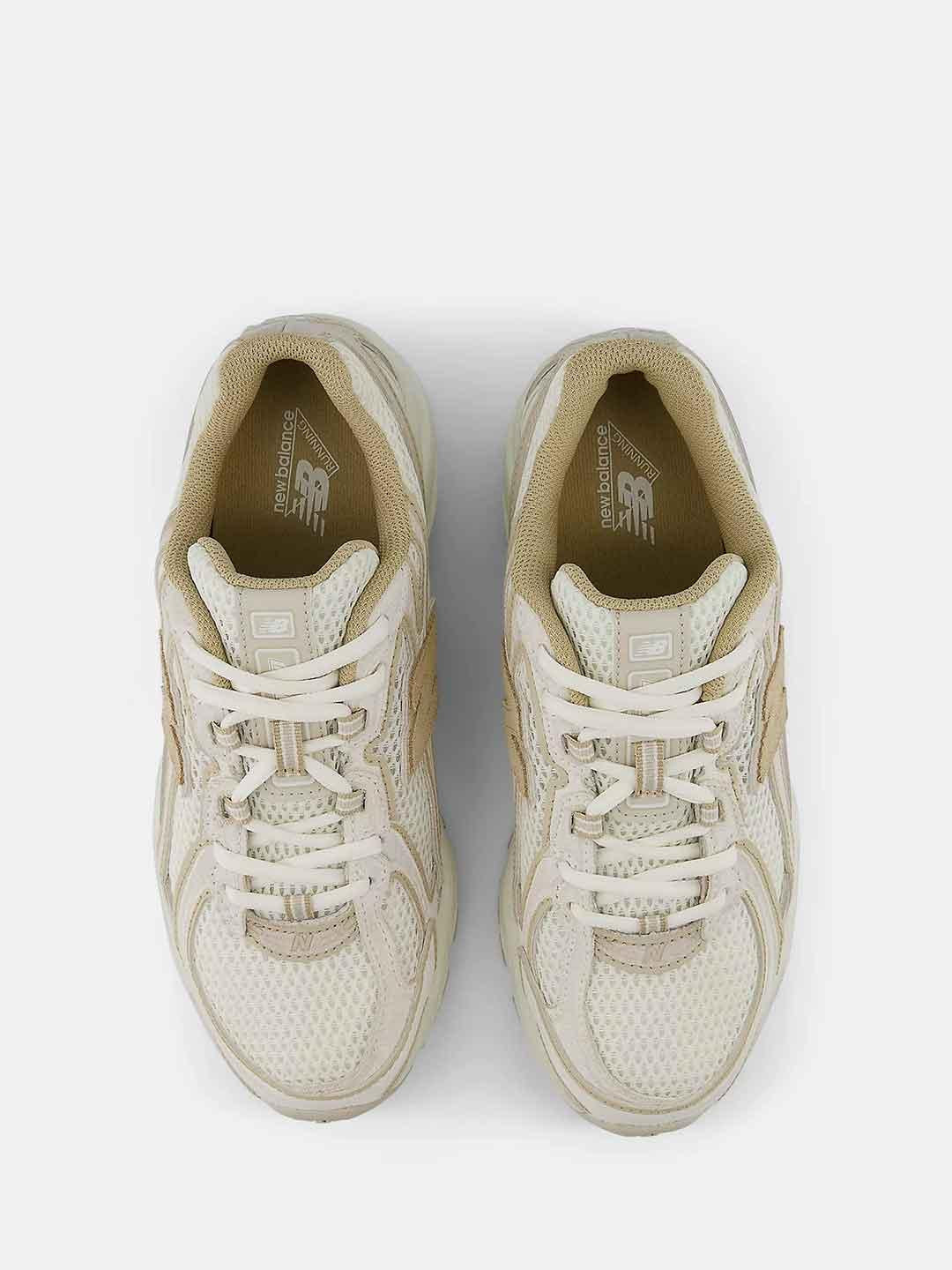 New Balance 740 sneakers beige