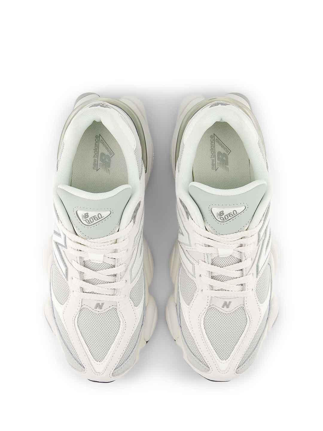 New Balance 9060 sneakers bianco con linguetta verde