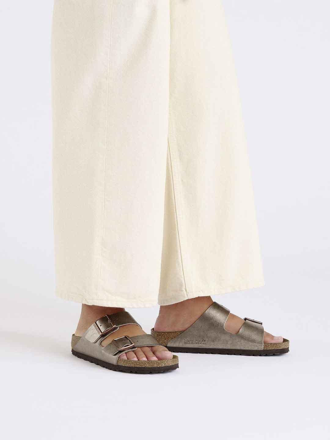 Birkenstock Arizona sandali bronzo