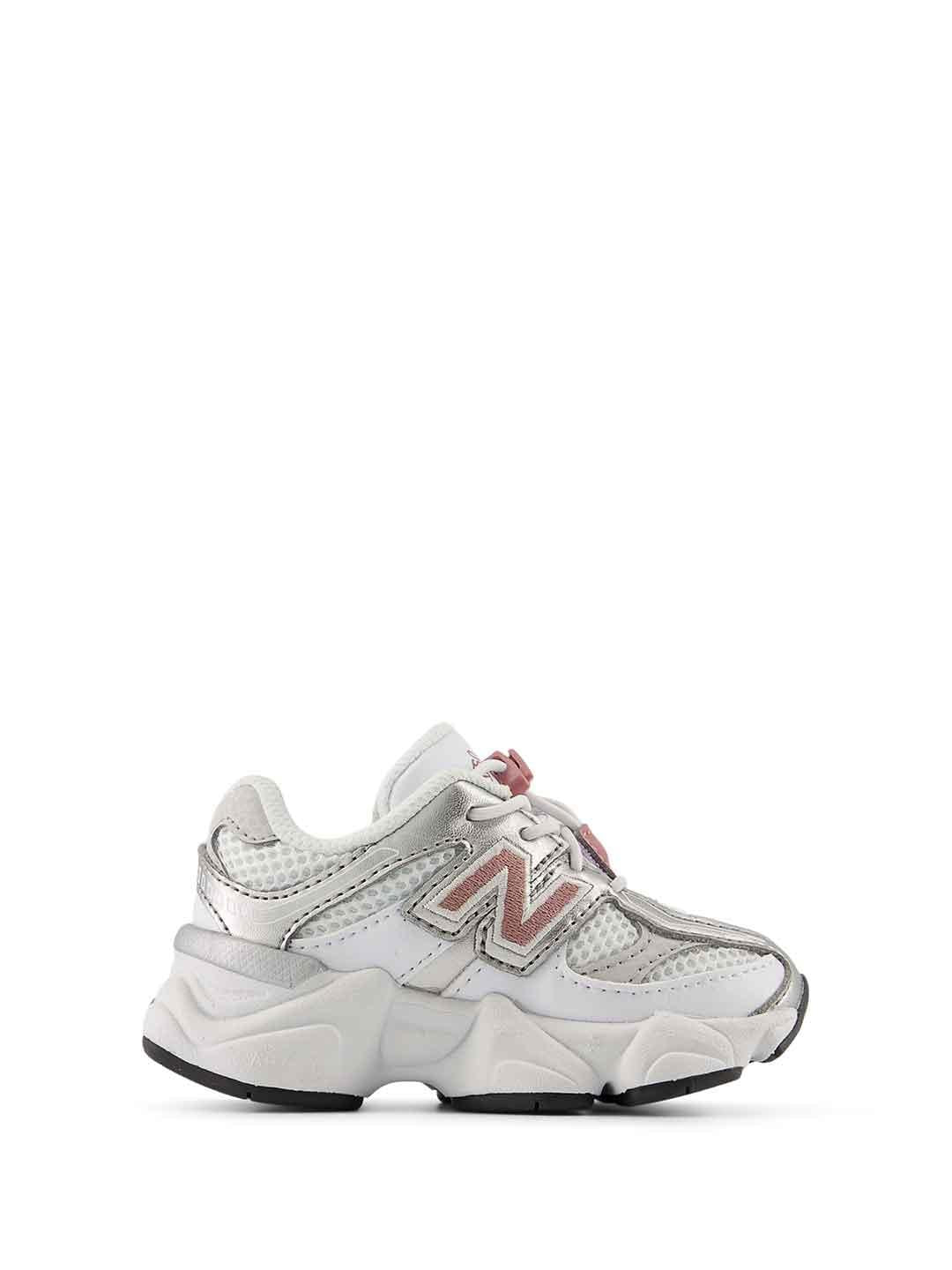 New Balance 9060 sneakers kids bianco con logo rosa 20-27,5