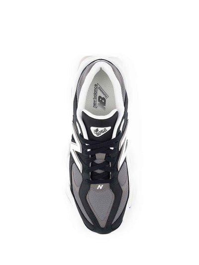New Balance 9060 sneakers nero con logo bianco