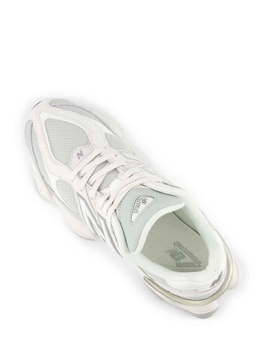 New Balance 9060 sneakers bianco con linguetta verde