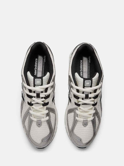 New Balance 1906R sneakers bianco e nero