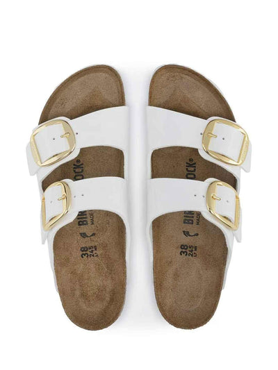 Birkenstock Arizona Big Buckle sandali bianco in vernice con fibbia oro grande