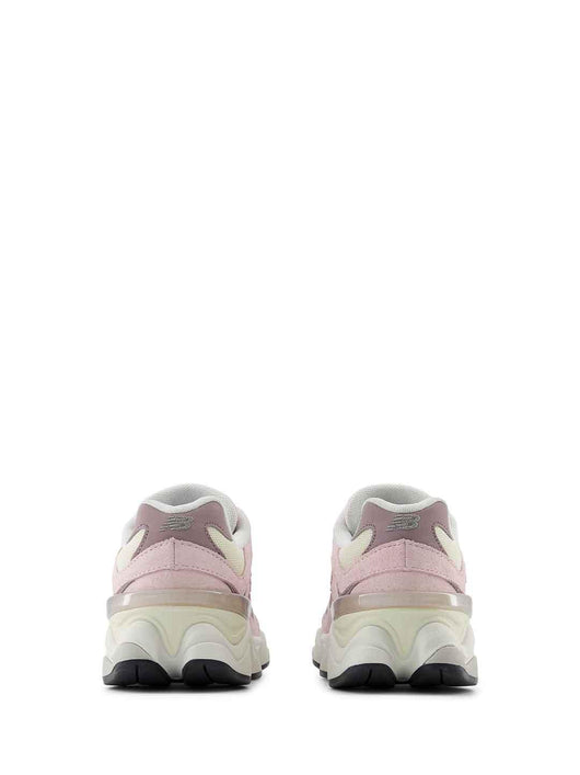 New Balance 9060 sneakers rosa