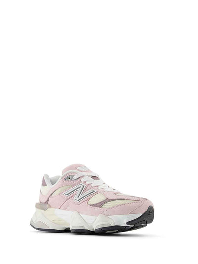 New Balance 9060 sneakers rosa