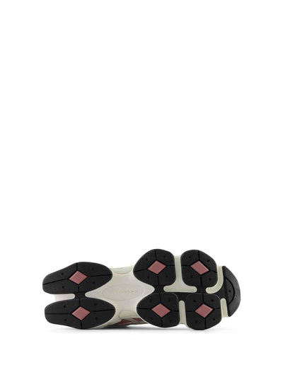 New Balance 9060 sneakers bianco e rosa
