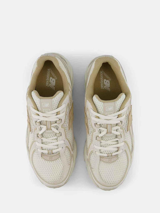 New Balance 740 sneakers beige
