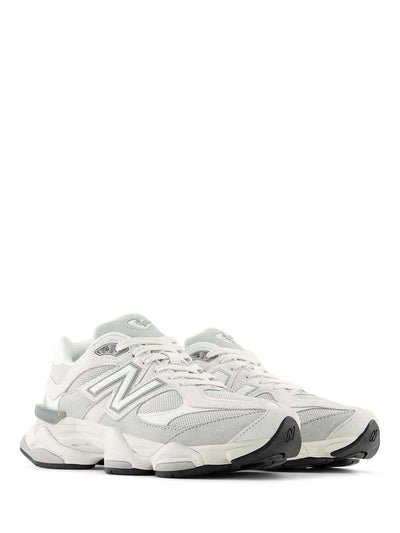 New Balance 9060 sneakers bianco con linguetta verde