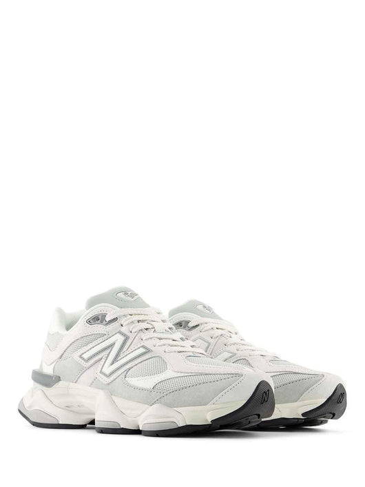 New Balance 9060 sneakers bianco con linguetta verde
