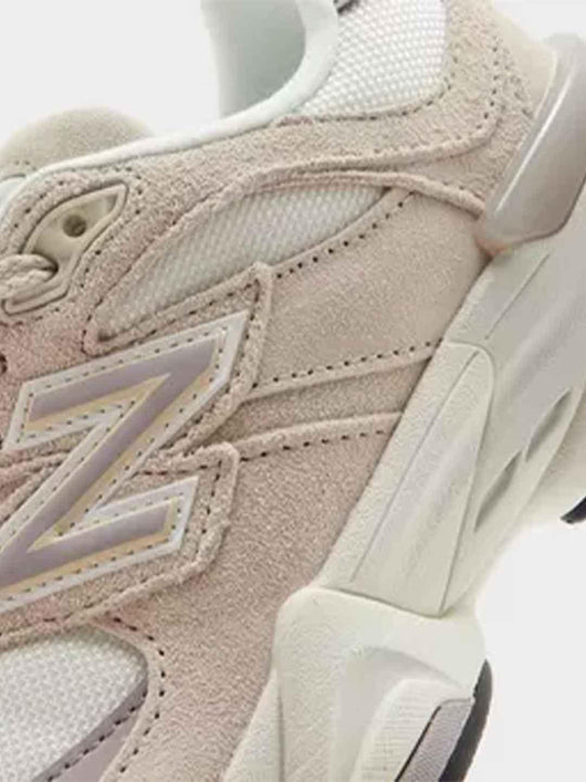 New Balance 9060 sneakers panna