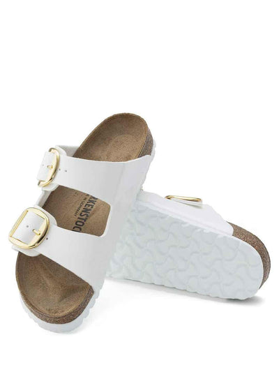 Birkenstock Arizona Big Buckle sandali bianco in vernice con fibbia oro grande