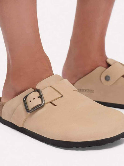 Birkenstock Boston Wire Buckle sabot beige con fibbia argento