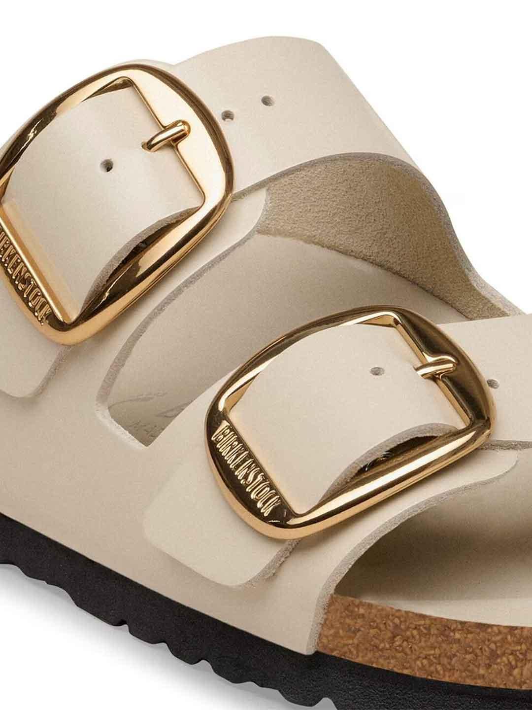 Birkenstock Arizona Big Buckle sandali beige con fibbia grande oro