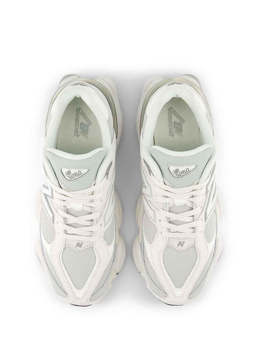 New Balance 9060 sneakers bianco con linguetta verde